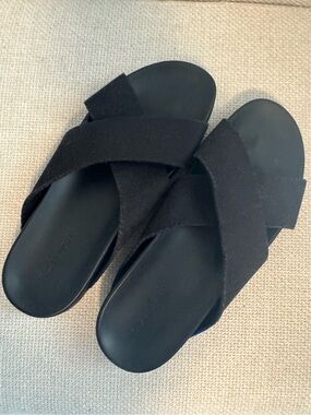 Rothys EUC The Weekend Slide Black Size 10.5